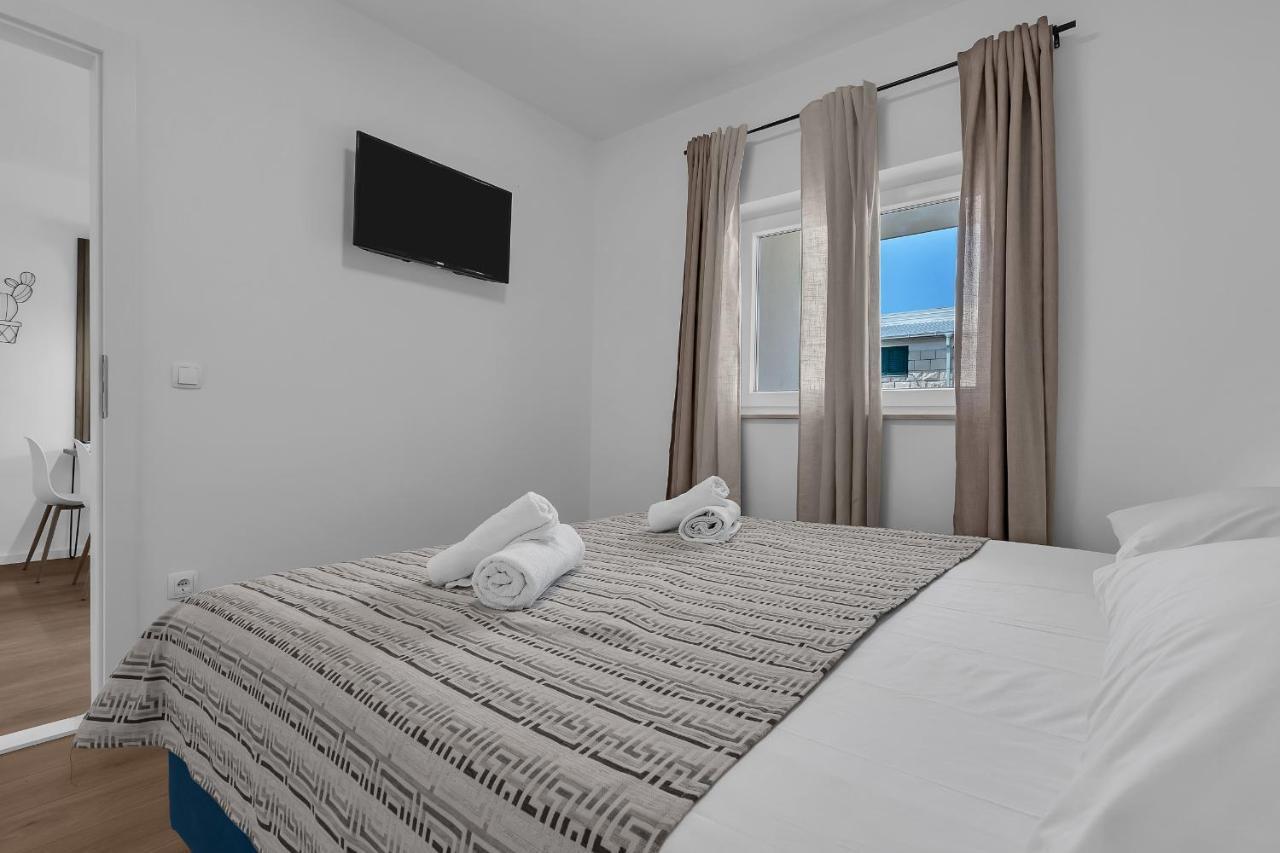 Rafael Apartment Makarska Bagian luar foto