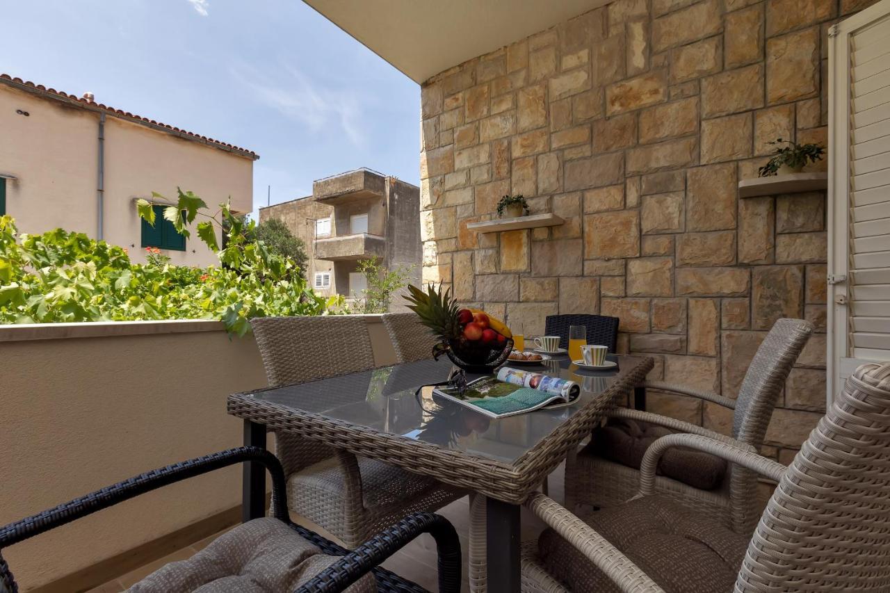 Rafael Apartment Makarska Bagian luar foto